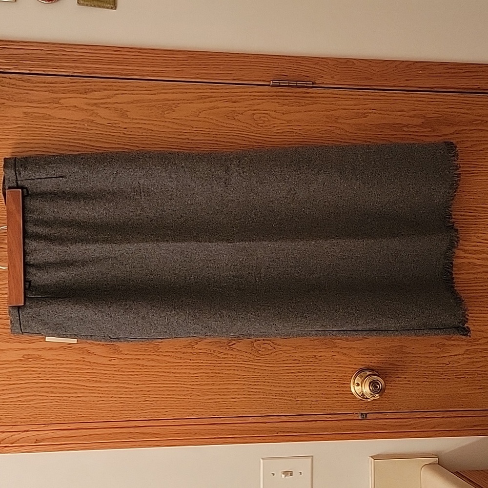 Eddie Bauer Gray wool blend lined skirt  size 10